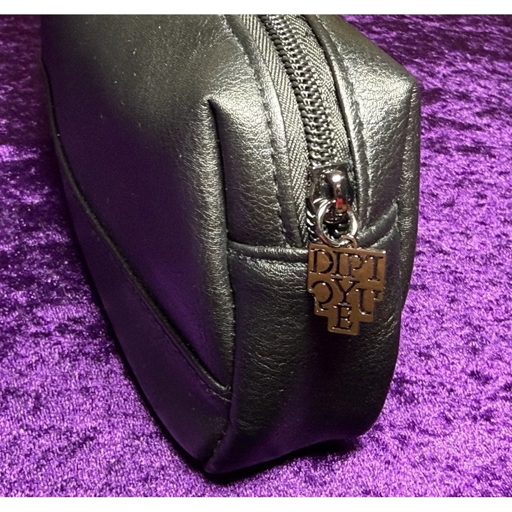 Diptyque Bag Qatar Airways Makeup Toiletry Amenities Cosmetic Black Pouch